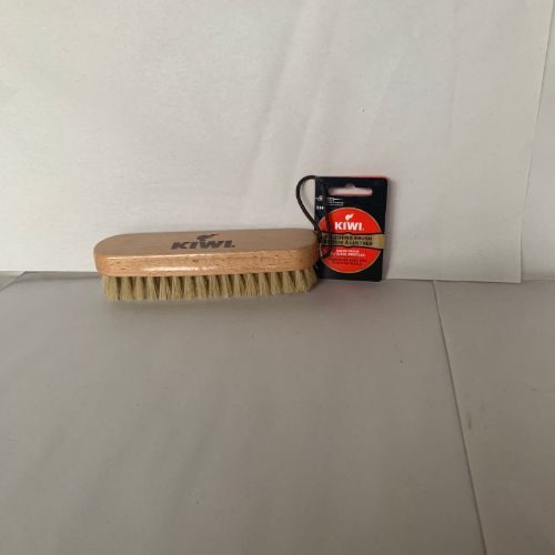 6″ Kiwi Shoe Brush CODE: 110PBV
